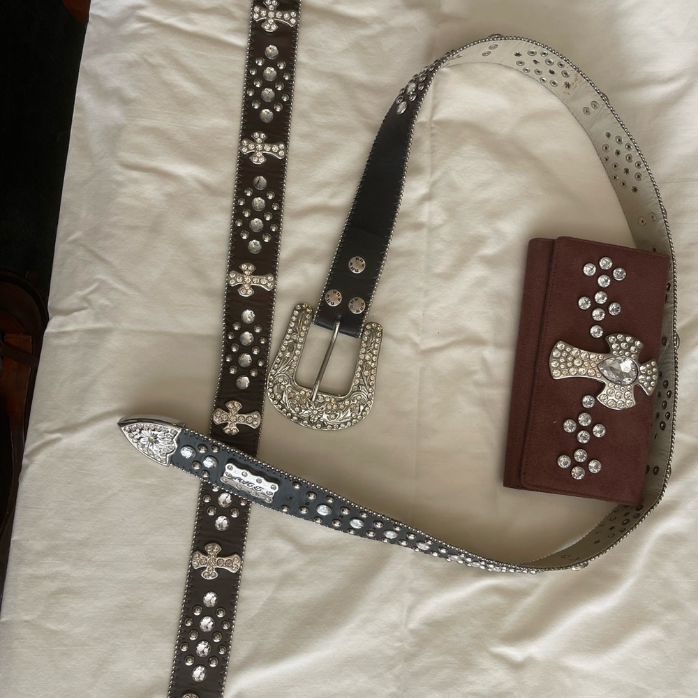 Bundle belts and wallet